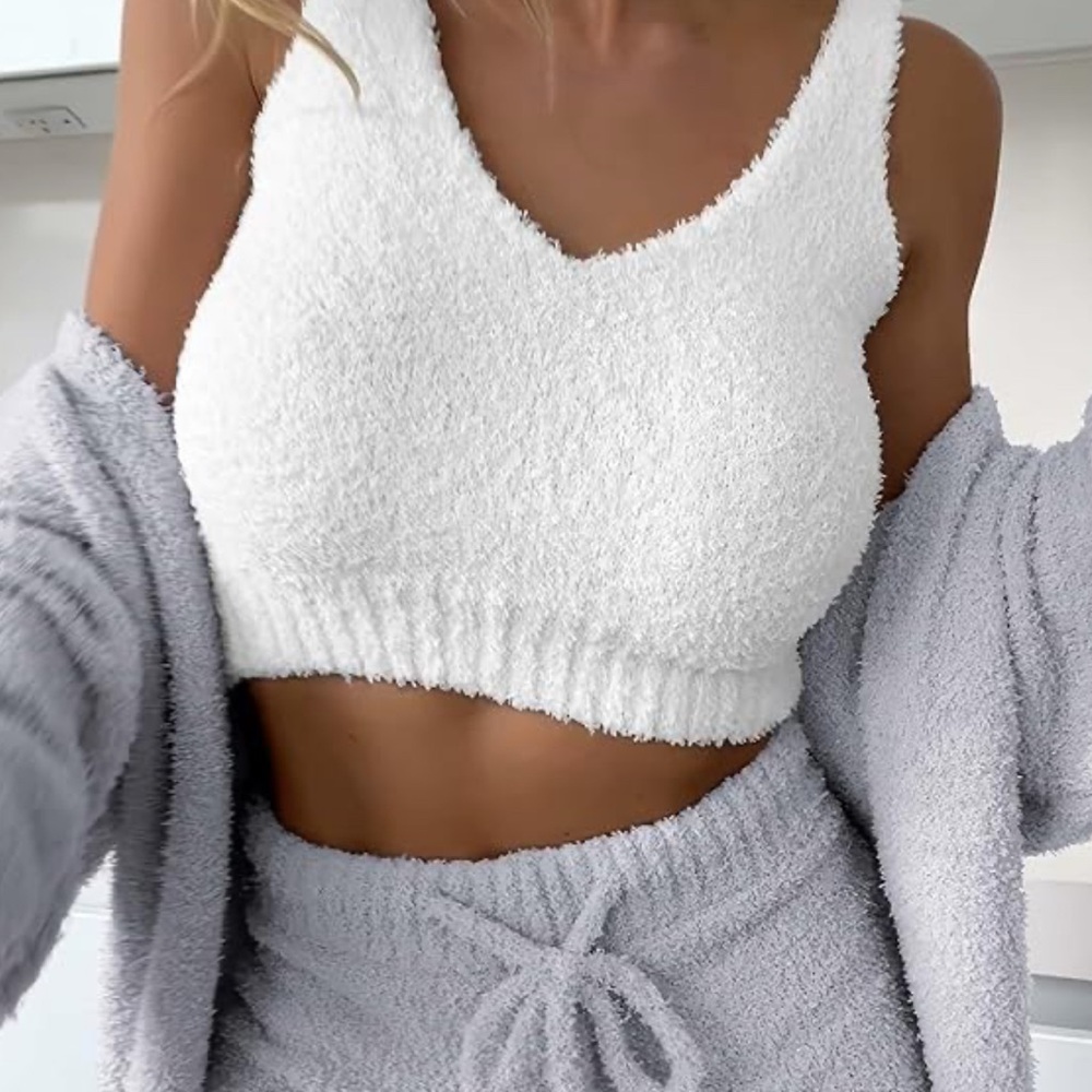 MISSCOSY fluffy and comfy Pajama set